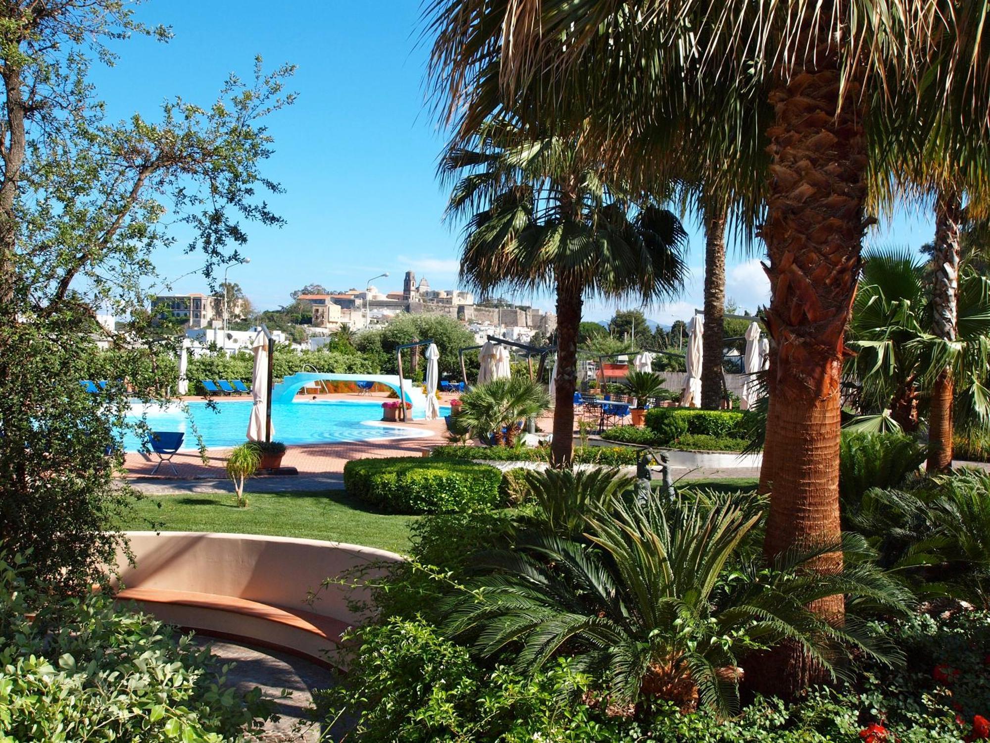 ליפארי Hotel Aktea מראה חיצוני תמונה