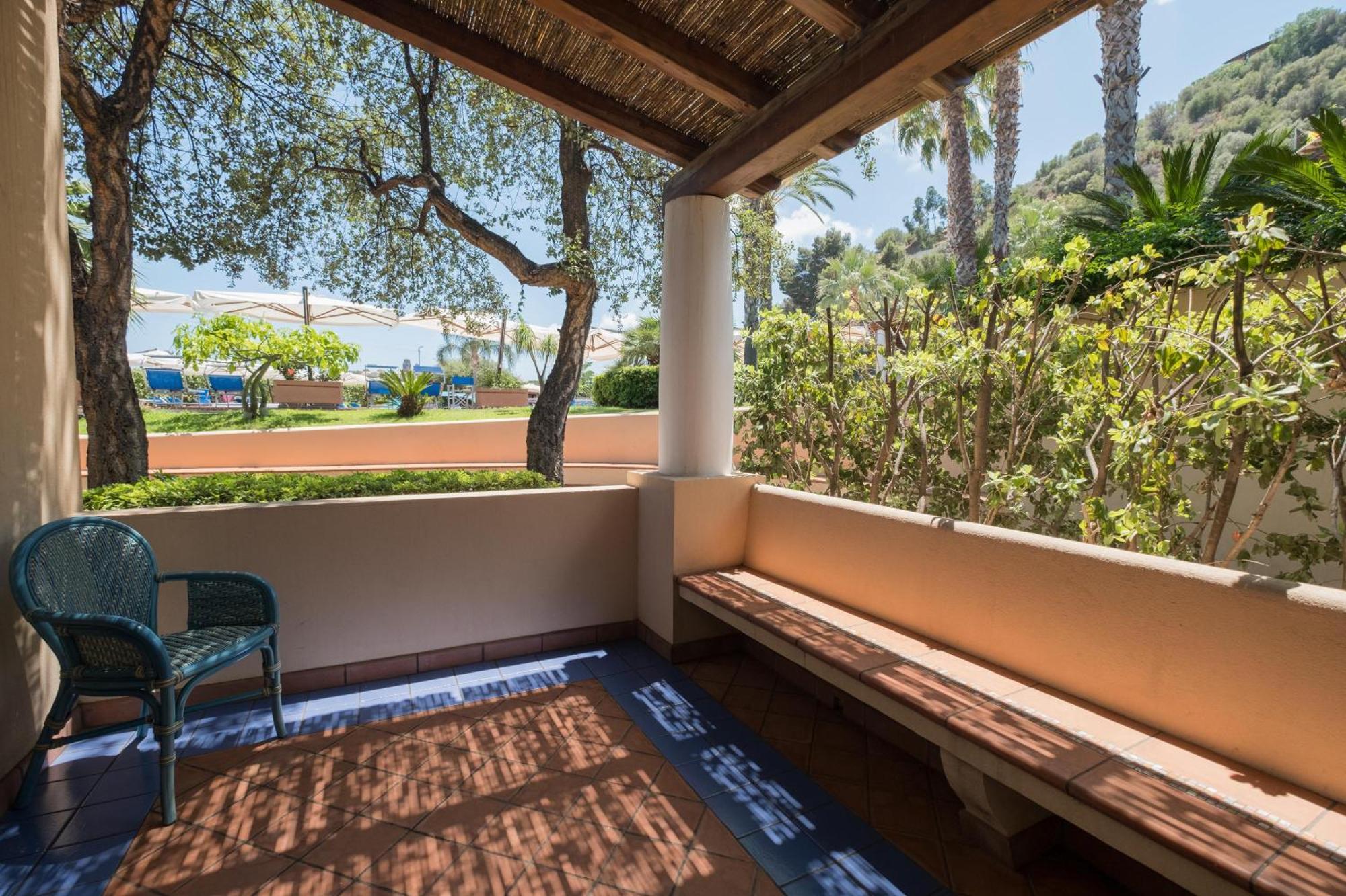ליפארי Hotel Aktea חדר תמונה