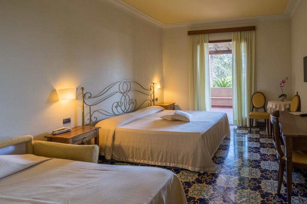 ליפארי Hotel Aktea מראה חיצוני תמונה