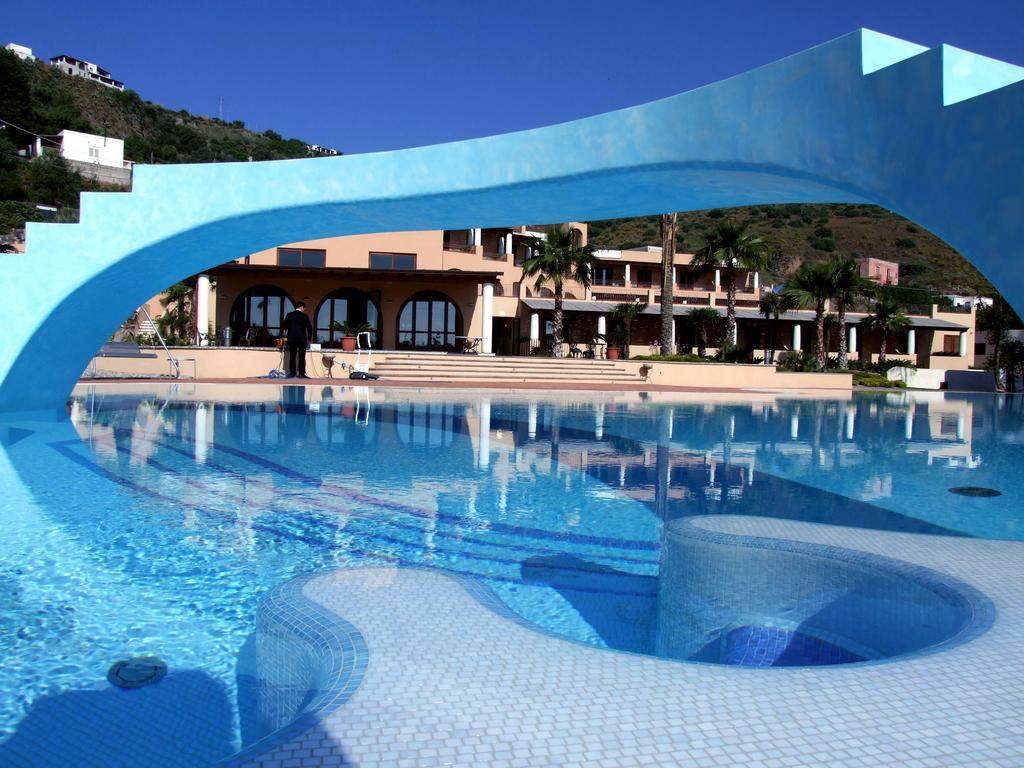 ליפארי Hotel Aktea מראה חיצוני תמונה